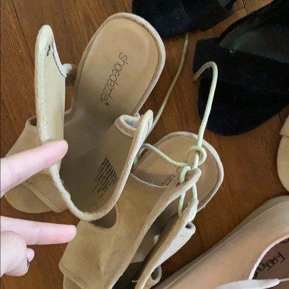 13 pairs of mostly brand new shoes! - Picture 6 of 6